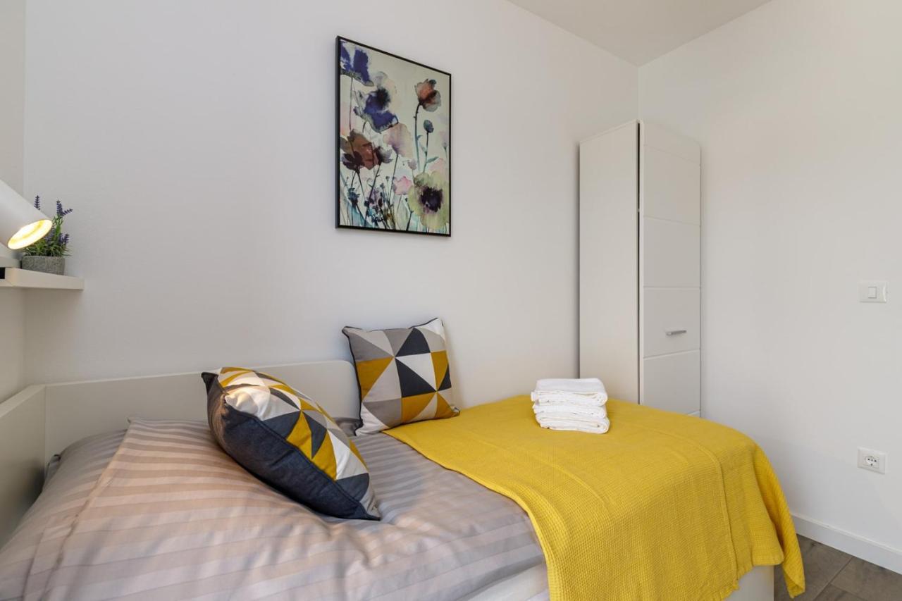 Sabena Apartment With Private Whirlpool Porec Exterior photo